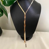 Collar snake dorado y plateado tipo corbata detalle trenzado