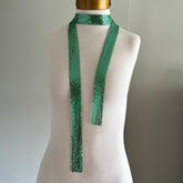 Collar bufanda malla metalica verde