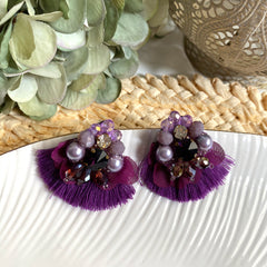 Aretes Mireia, bordados a Mano color morado lila