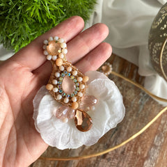 Aretes Florece María hueso, nude, melón, blanco