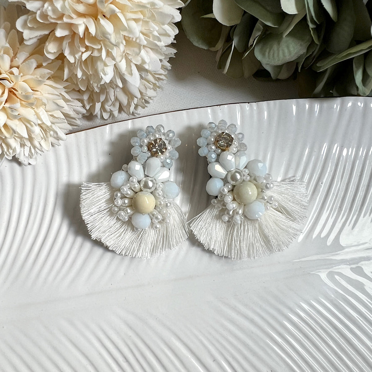 Aretes Frida hueso ivory