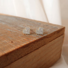 ARETES PIXEL HEART PLATA 925 ENCHAPADO EN ORO 18k