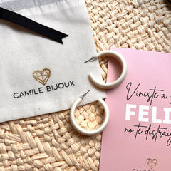 Aretes argollas acrílicas hueso, beige claro