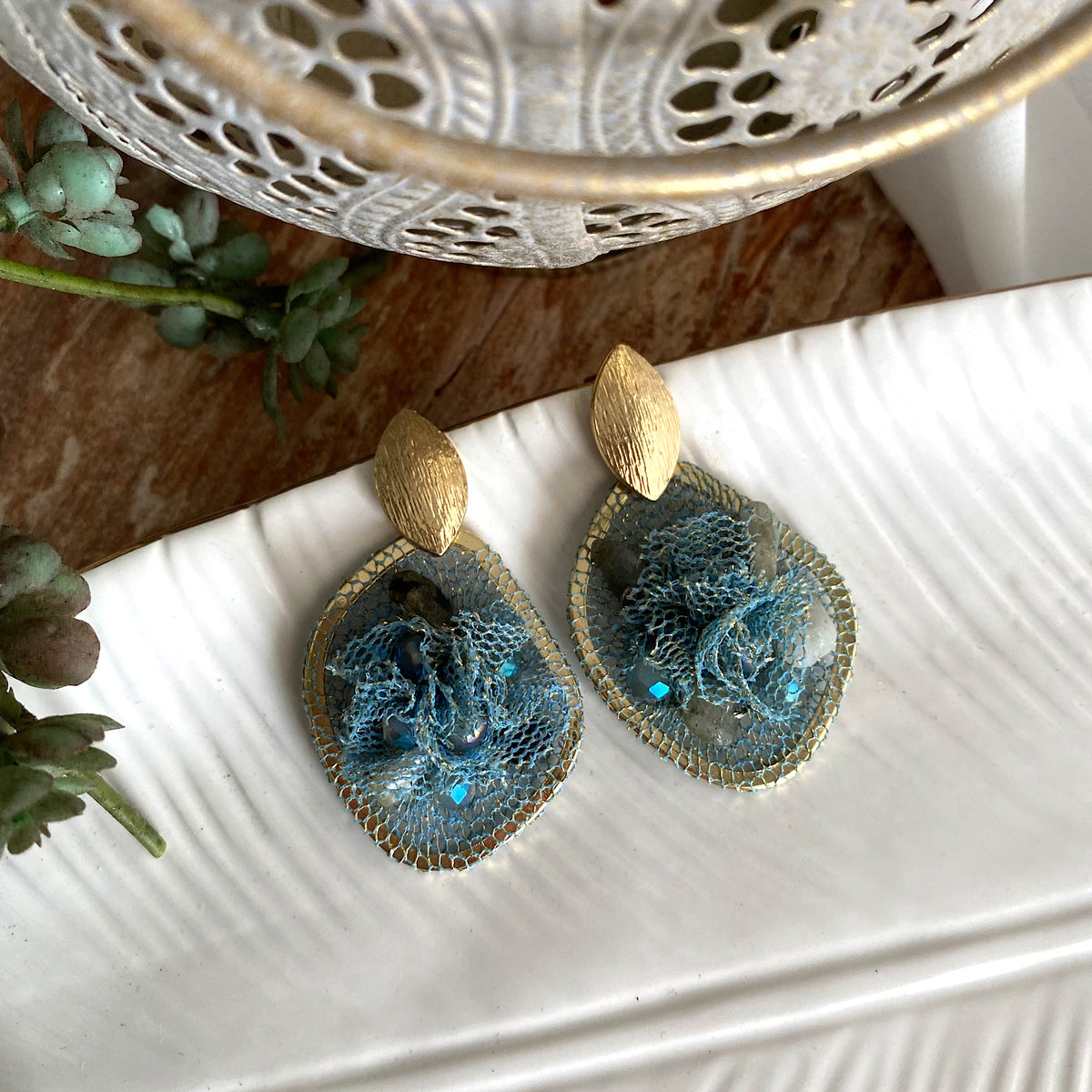 Aretes tutú petit azul acero  y plomo almendra
