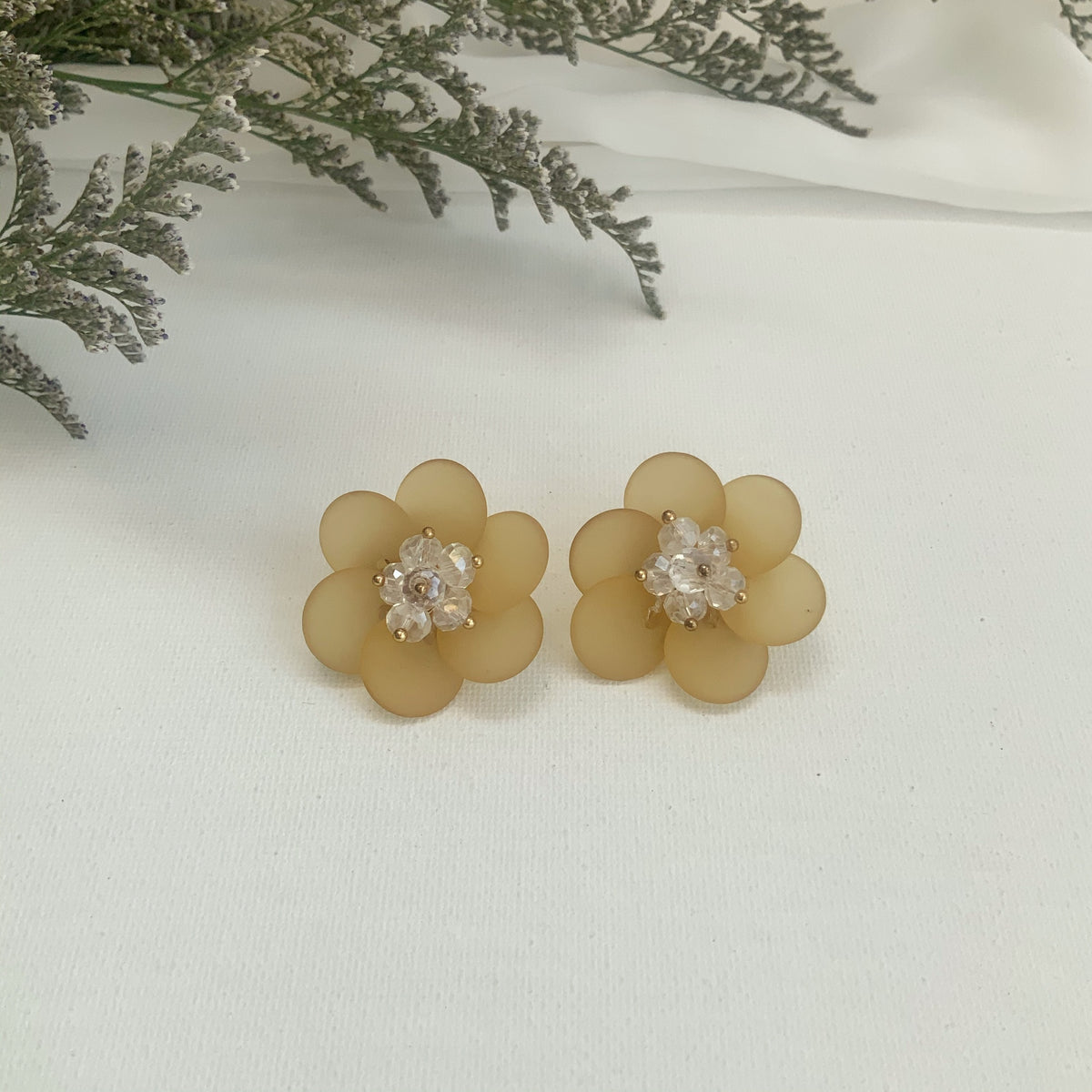 Mini aretes flores amarillas