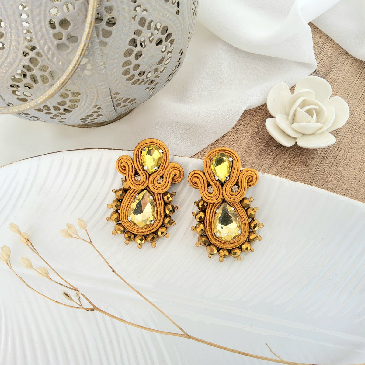 Aretes Marcia soutache dorado