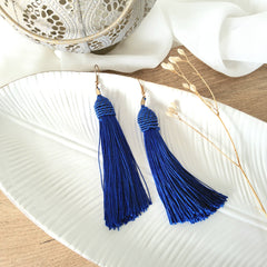 Aretes borla glam azul