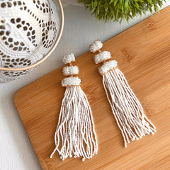 Aretes fringe mostacilla blanco