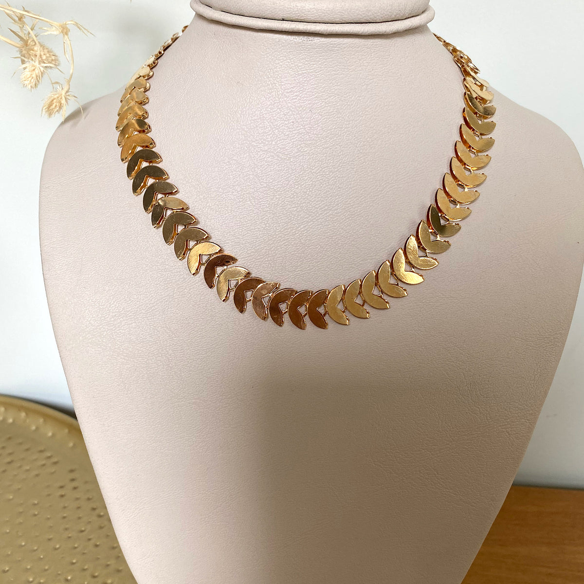 Collar leafs dorado de hojitas bañado en 18k