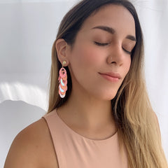 Aretes cascada tornasol rosa