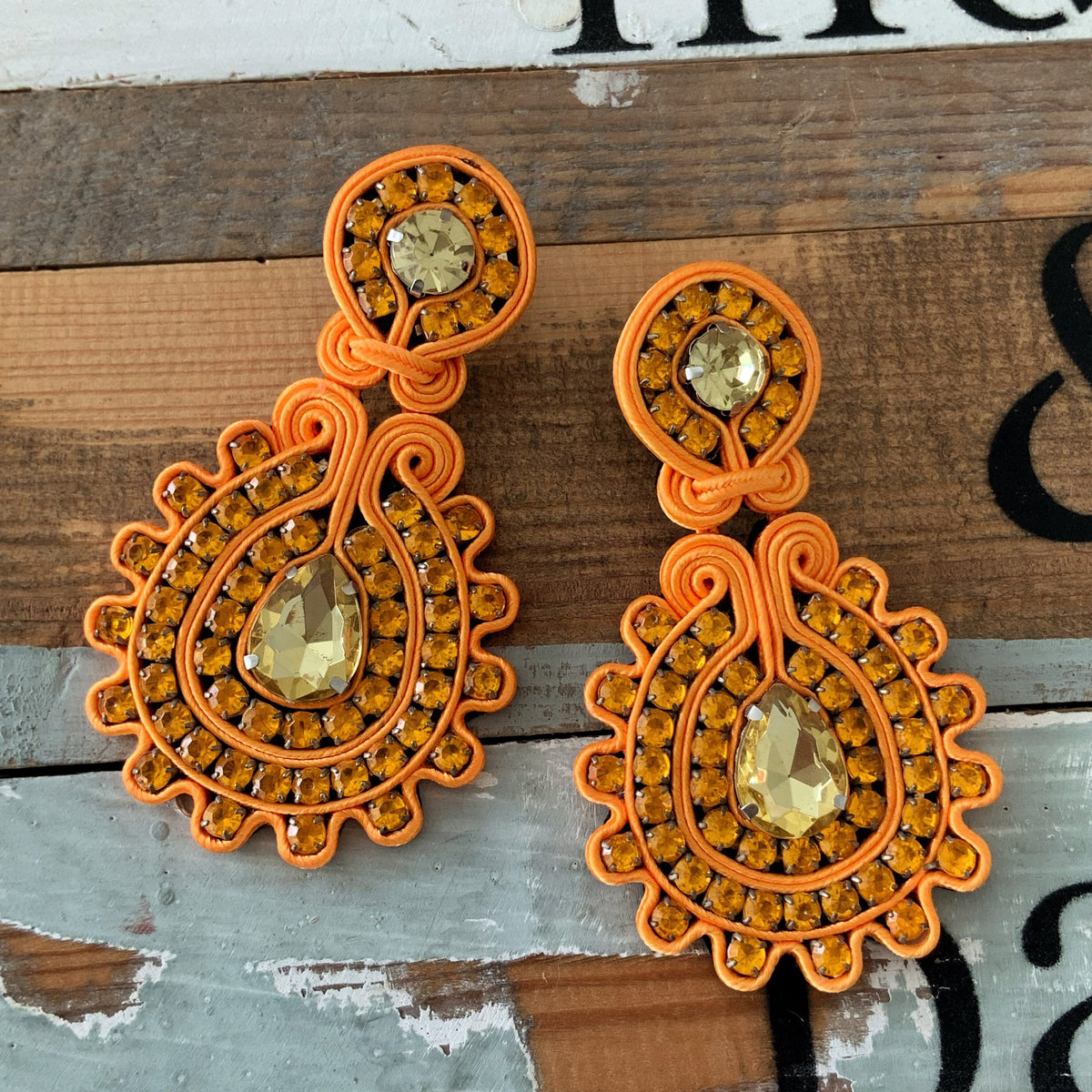 Aretes Vania naranja