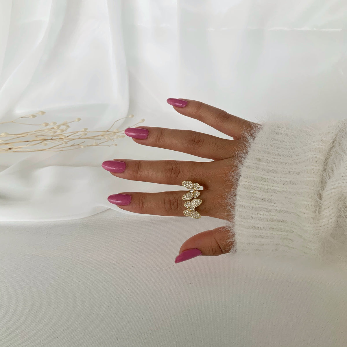 Anillo mariposas con circones en plata 925 bañado en oro 18k