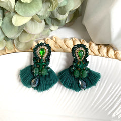 Aretes Gigi verde oscuro