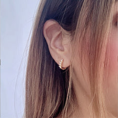 Mini argollas trébol en plata 925 bañadas en oro 18k