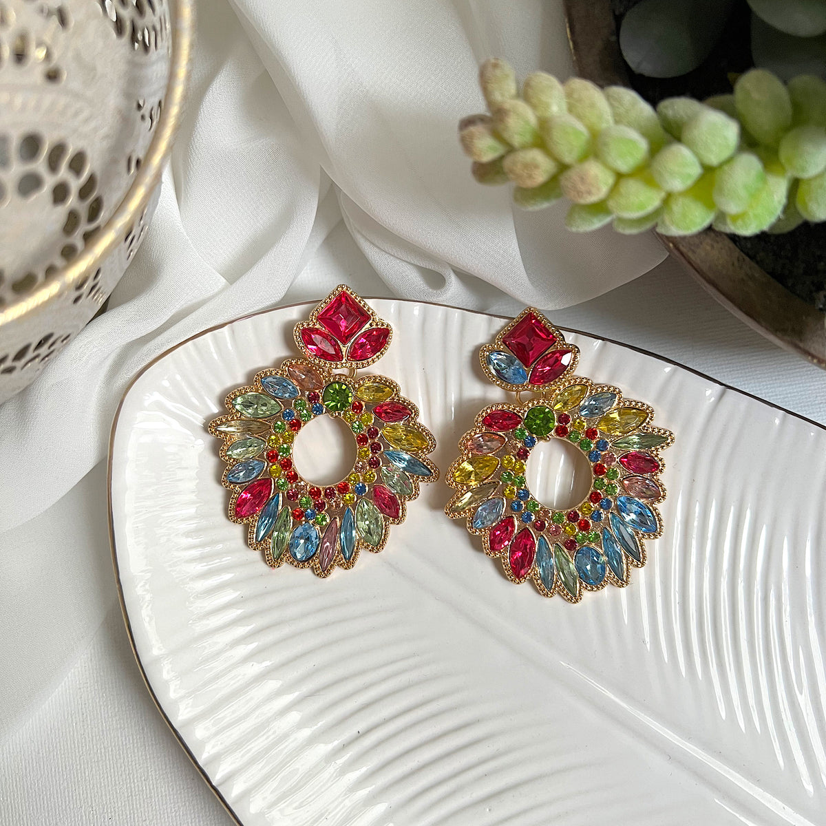 Aretes Steph fucsia, celeste, multi dorado