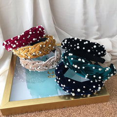 Diadema velvet azul oscuro con apliques