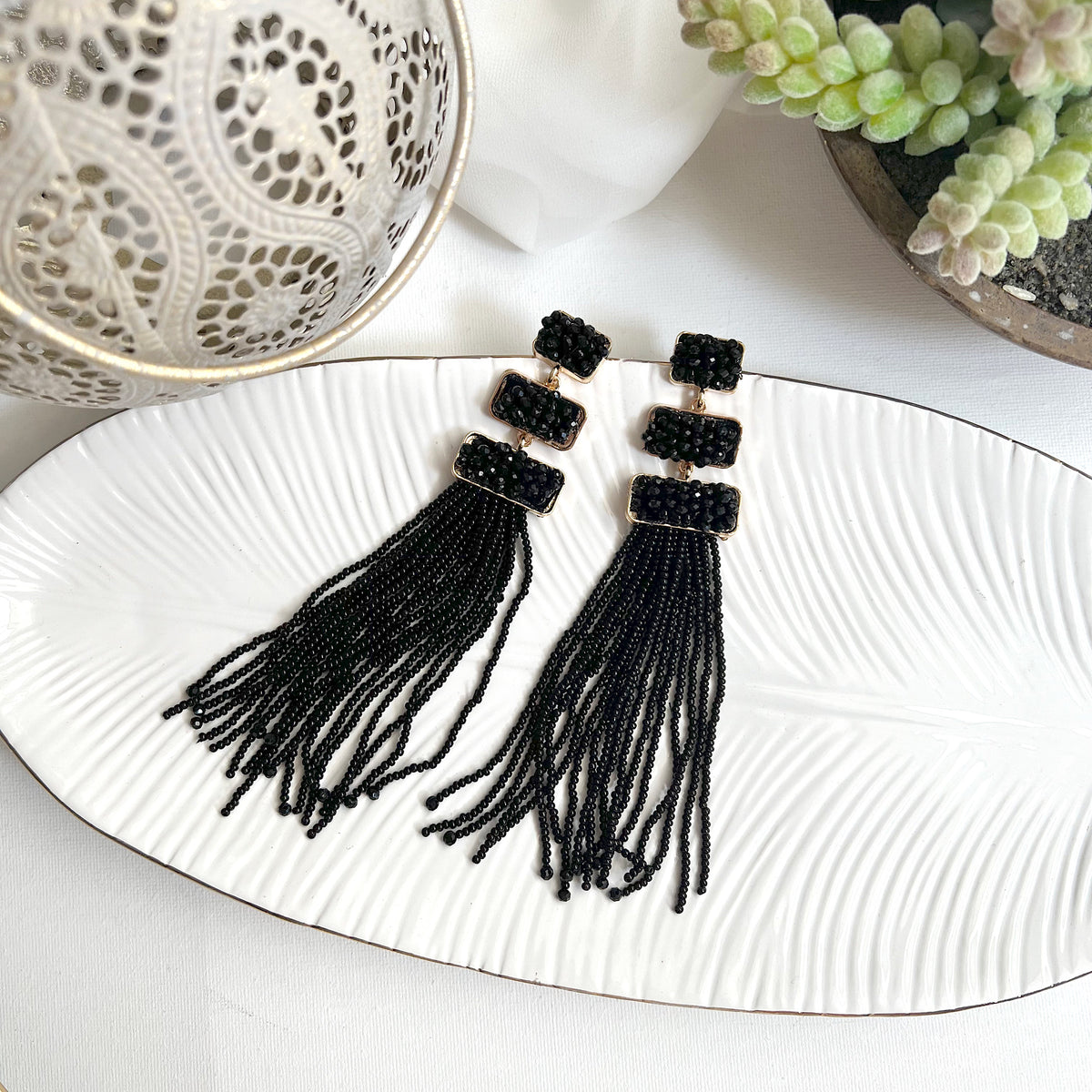 Aretes fringe mostacilla negro