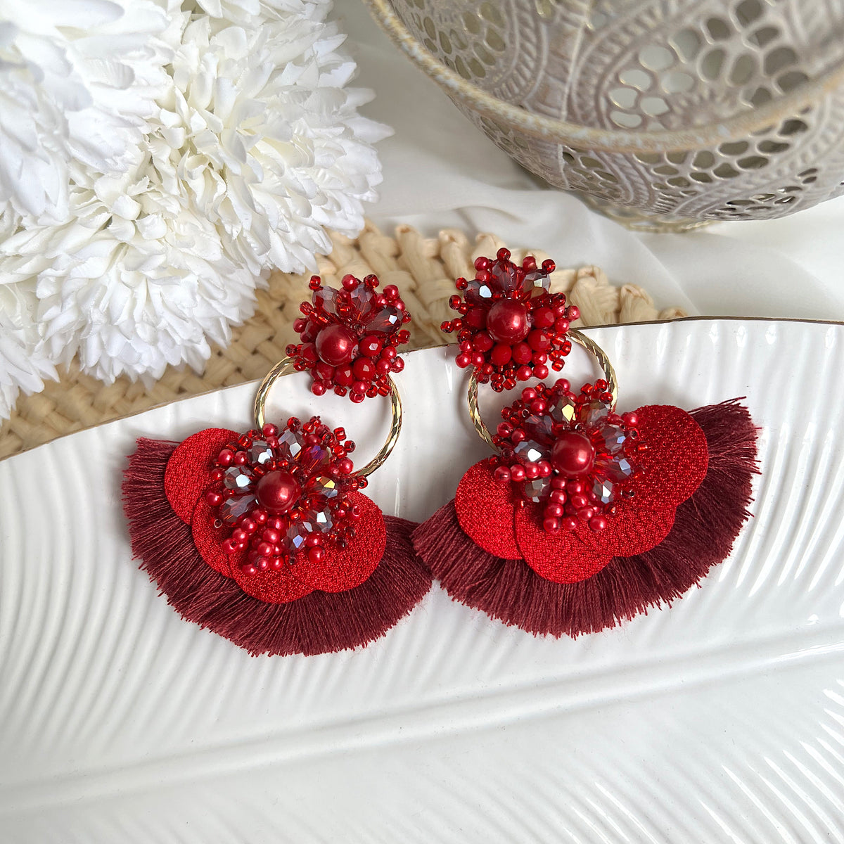 Aretes Claire rojo vino