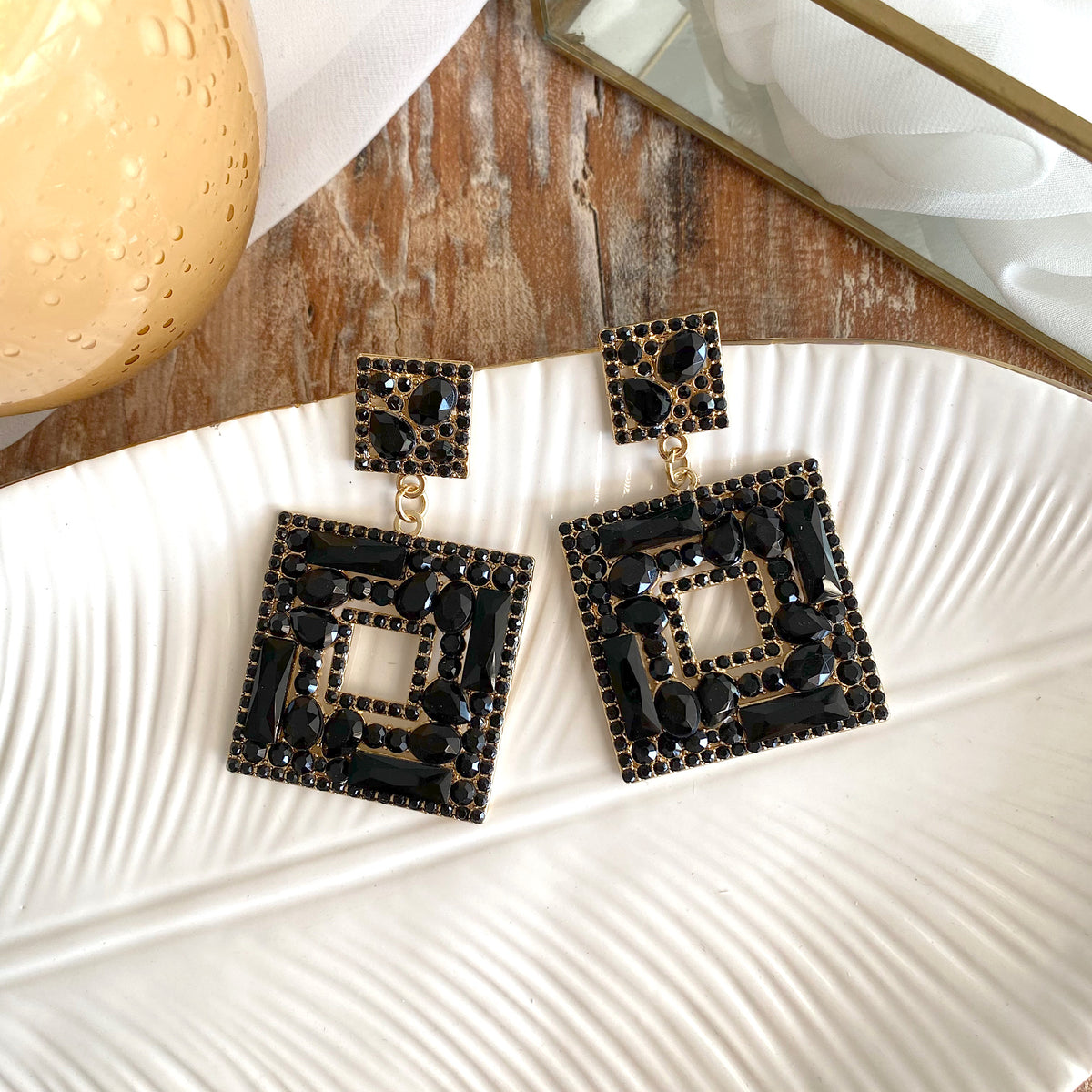 Aretes bright square negro
