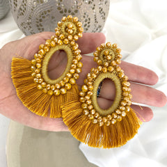 Aretes Alexandra bordados mostaza