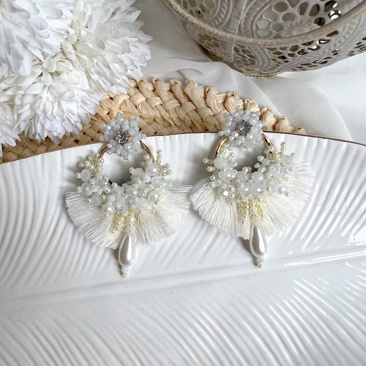 Aretes Leonor hueso, marfil, ivory
