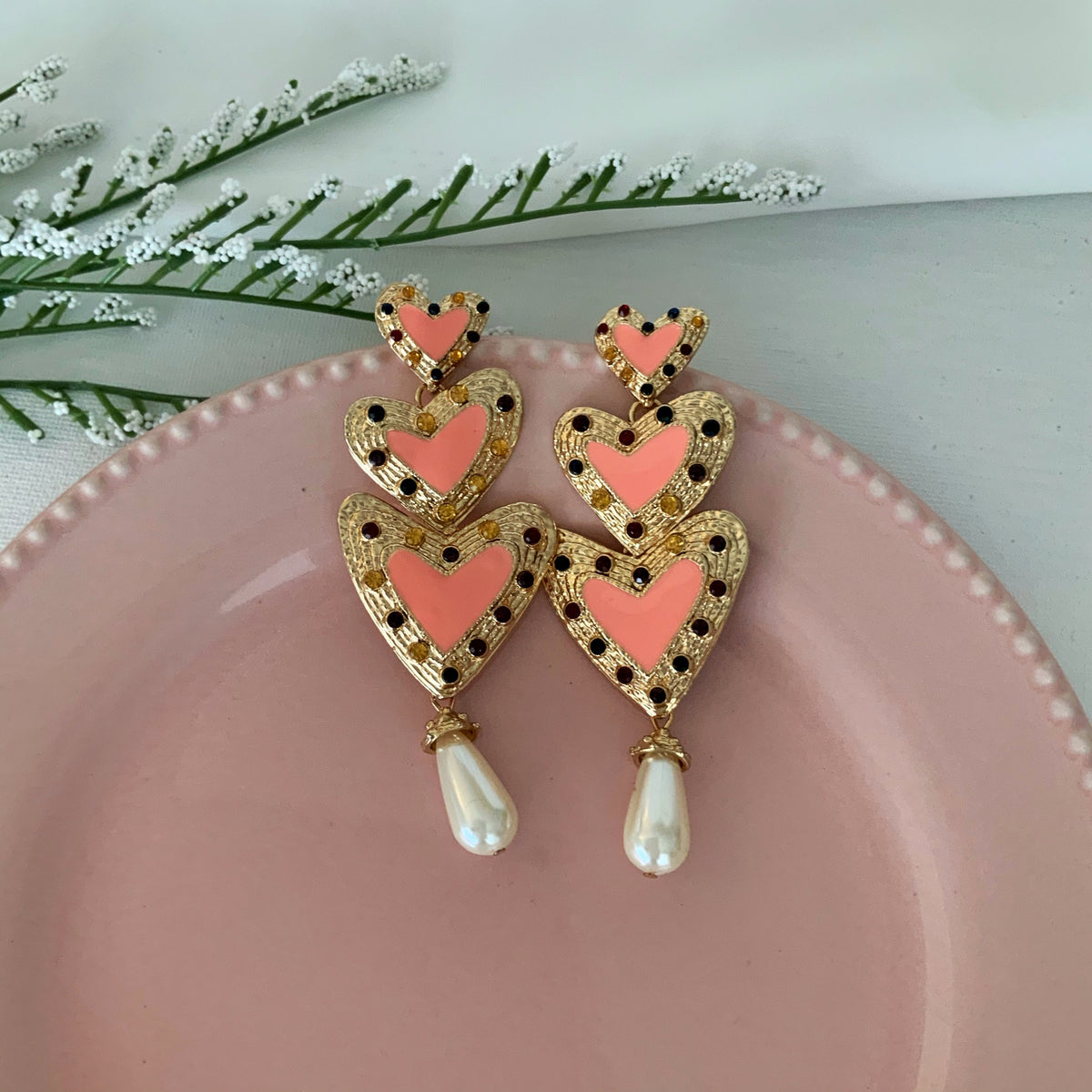 Aretes corazones barrocos rosa