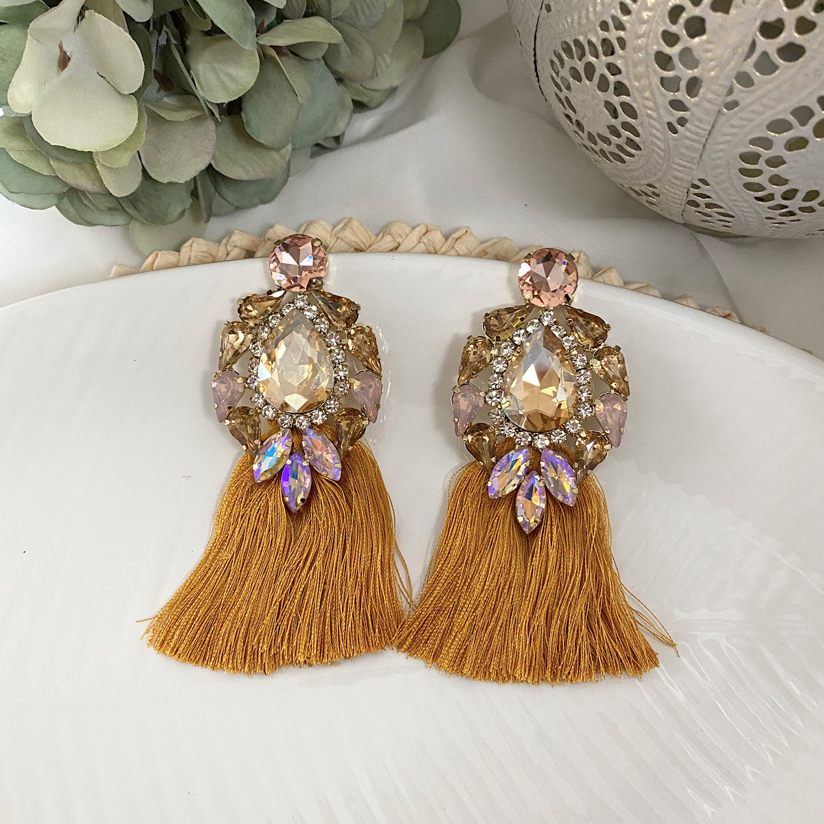 Aretes circones dorado rosado con flecos