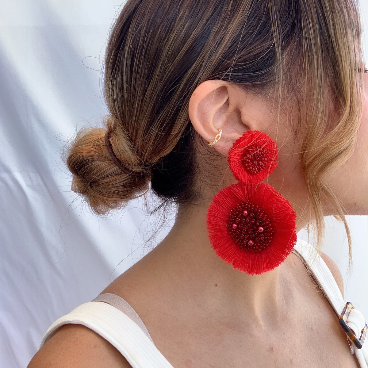 Aretes pompones rojo