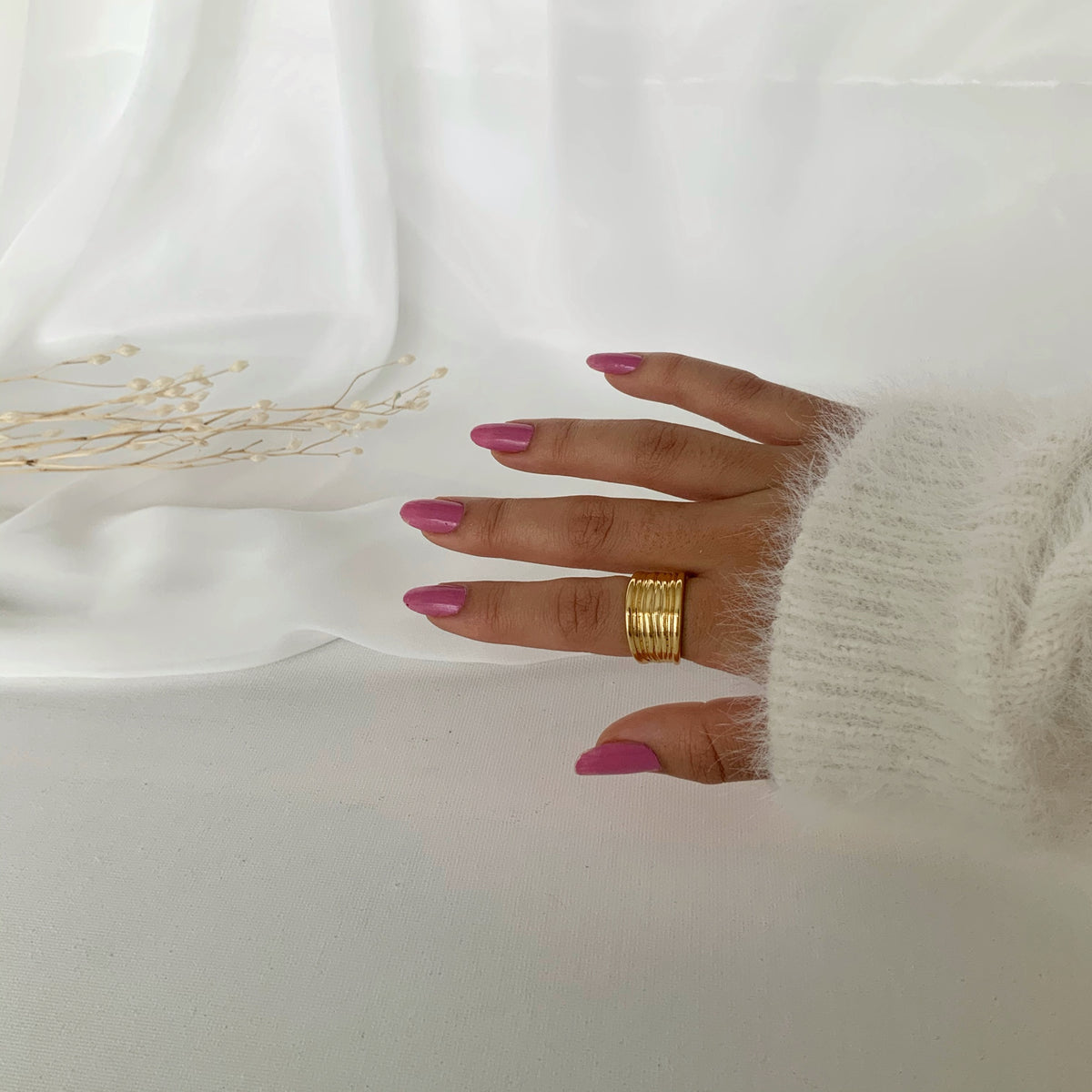 Anillo líneas ajustable en plata 925 bañado en oro 18k