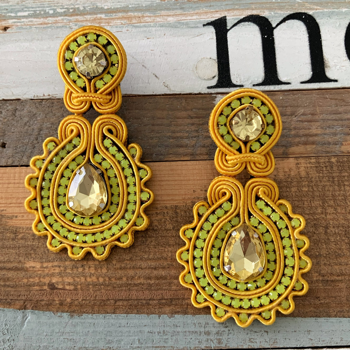 Aretes Vania amarillo verde