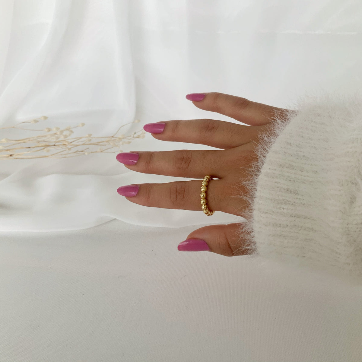 Anillo bolitas ajustable en plata 925 bañado en oro 18k