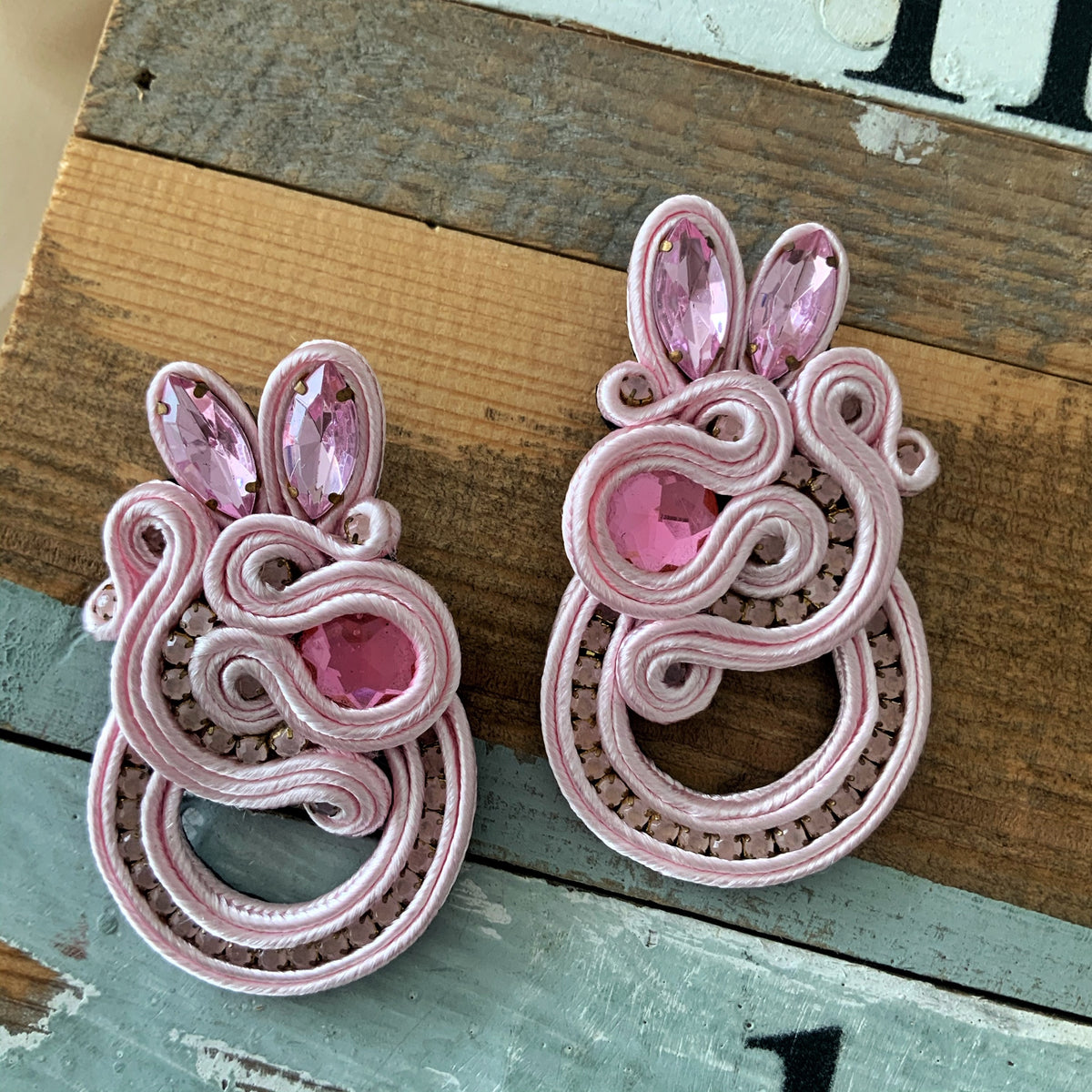Aretes Alicia rosa