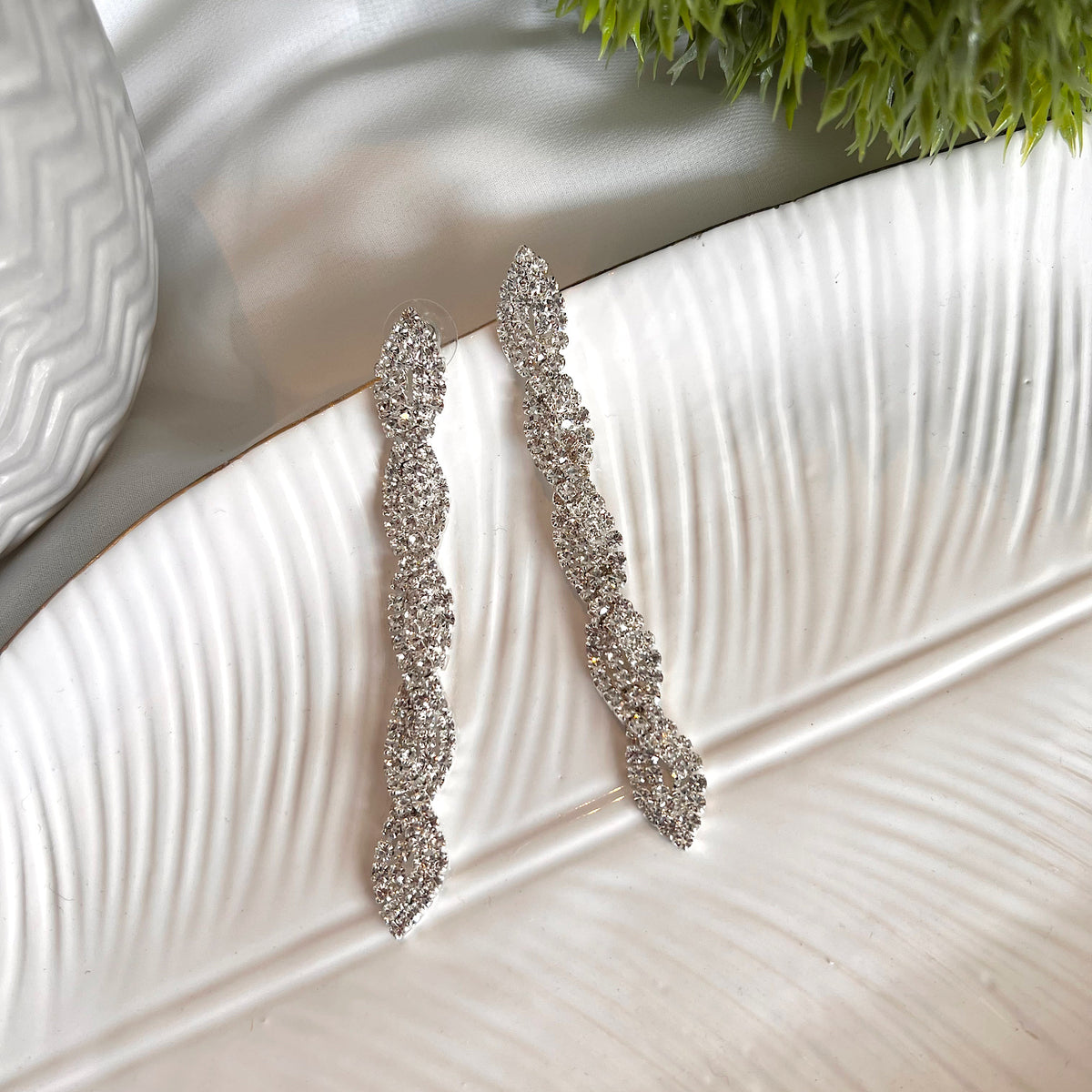 Aretes twisted circonia clear