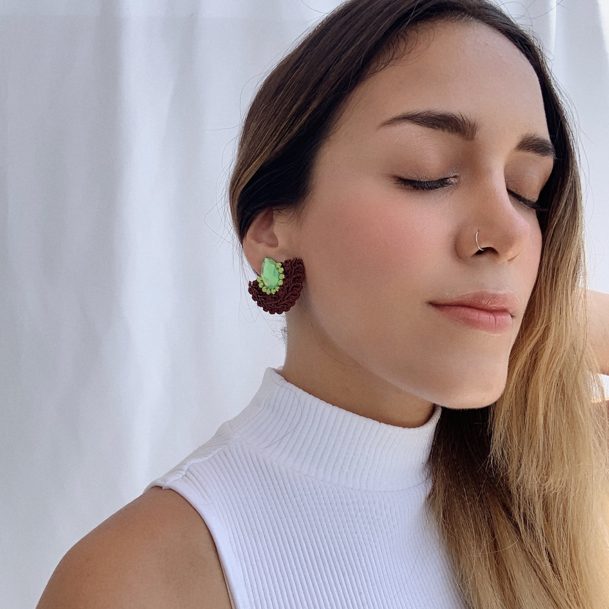 Aretes Adriana marrón y verde