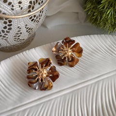 Aretes Miranda Flor carey marrón y nude