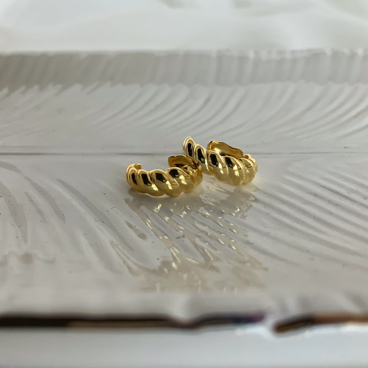 Cuff spiral en plata 925 bañado en oro 18k