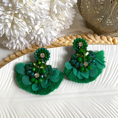 Aretes Uma,  bordados a Mano color verde