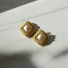 aretes vintage en forma de rombo con circones y perlas