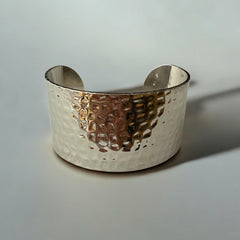 Brazalete Labrado de Acero Inoxidable Dorado y Plateado