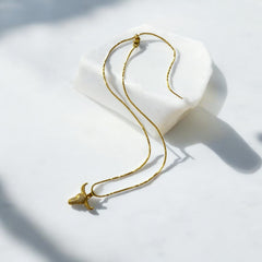 Collar de Acero Bañado en Oro con Dije de Toro y Circones