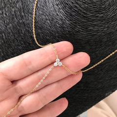 Collar Lariat plata 925 enchapado en oro 18k con puntos de luz en circones