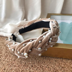 Diadema velvet nude con apliques